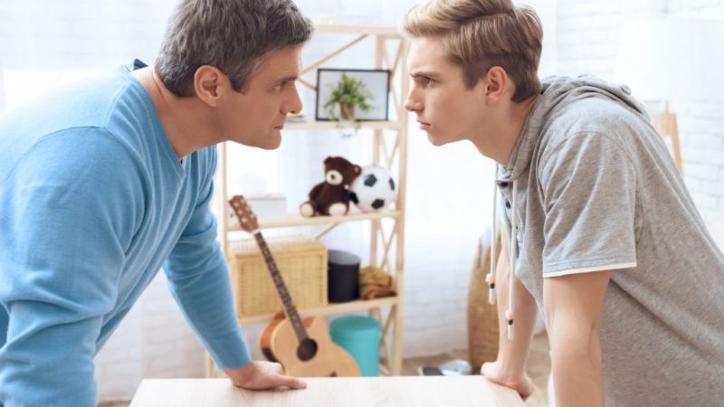 Comment parler à un adolescent en colère