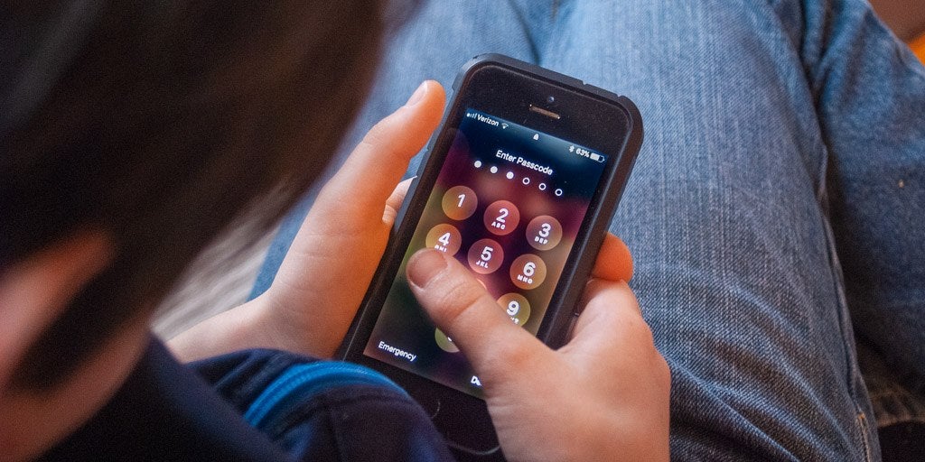 3 conseils pour essayer de faire décrocher votre adolescent de son téléphone